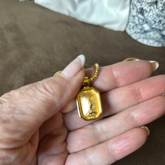 Dior Women's Gold Necklace - Picture 4 of 7